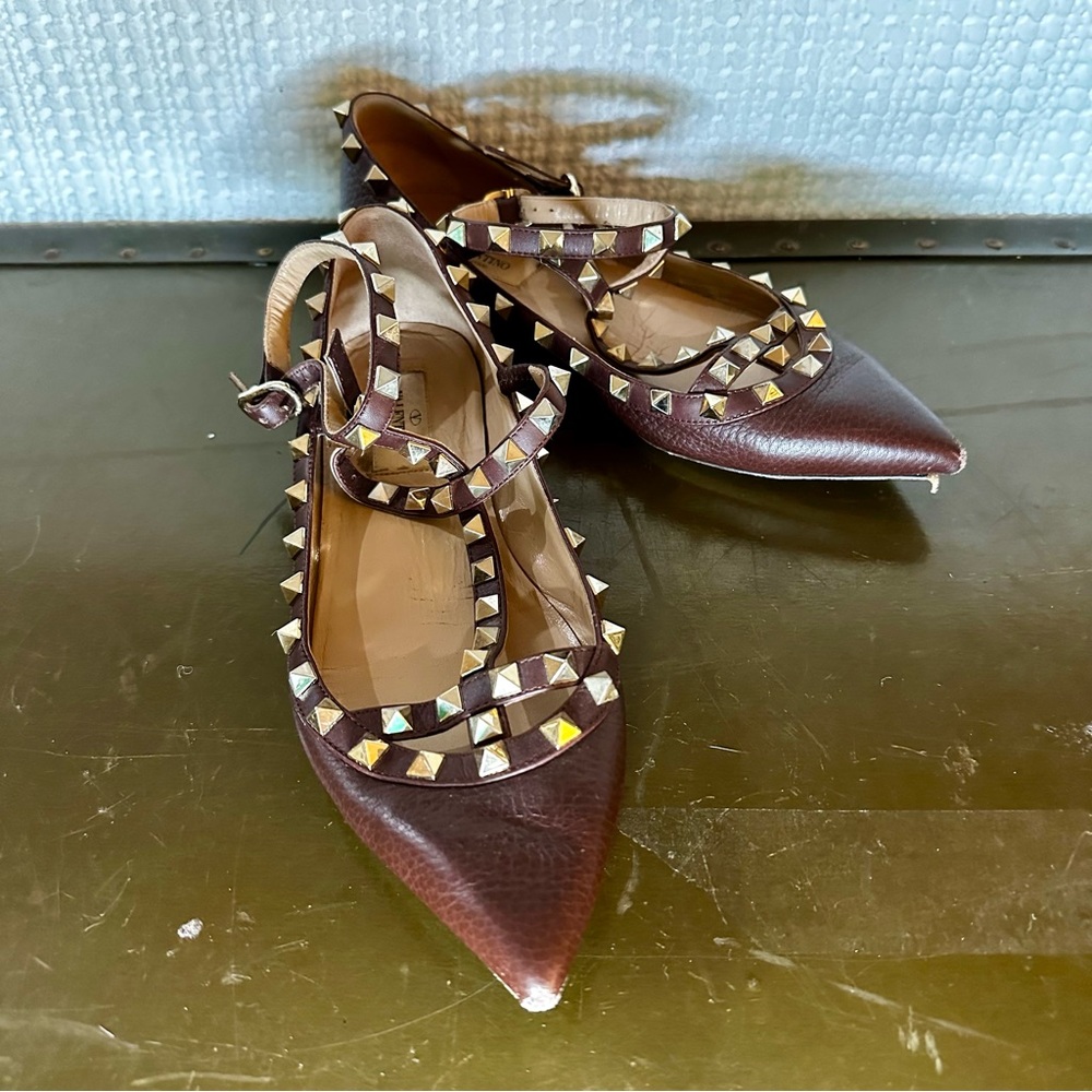 🤘 Valentino Rockstud Pointed Toe Flats 🤘
